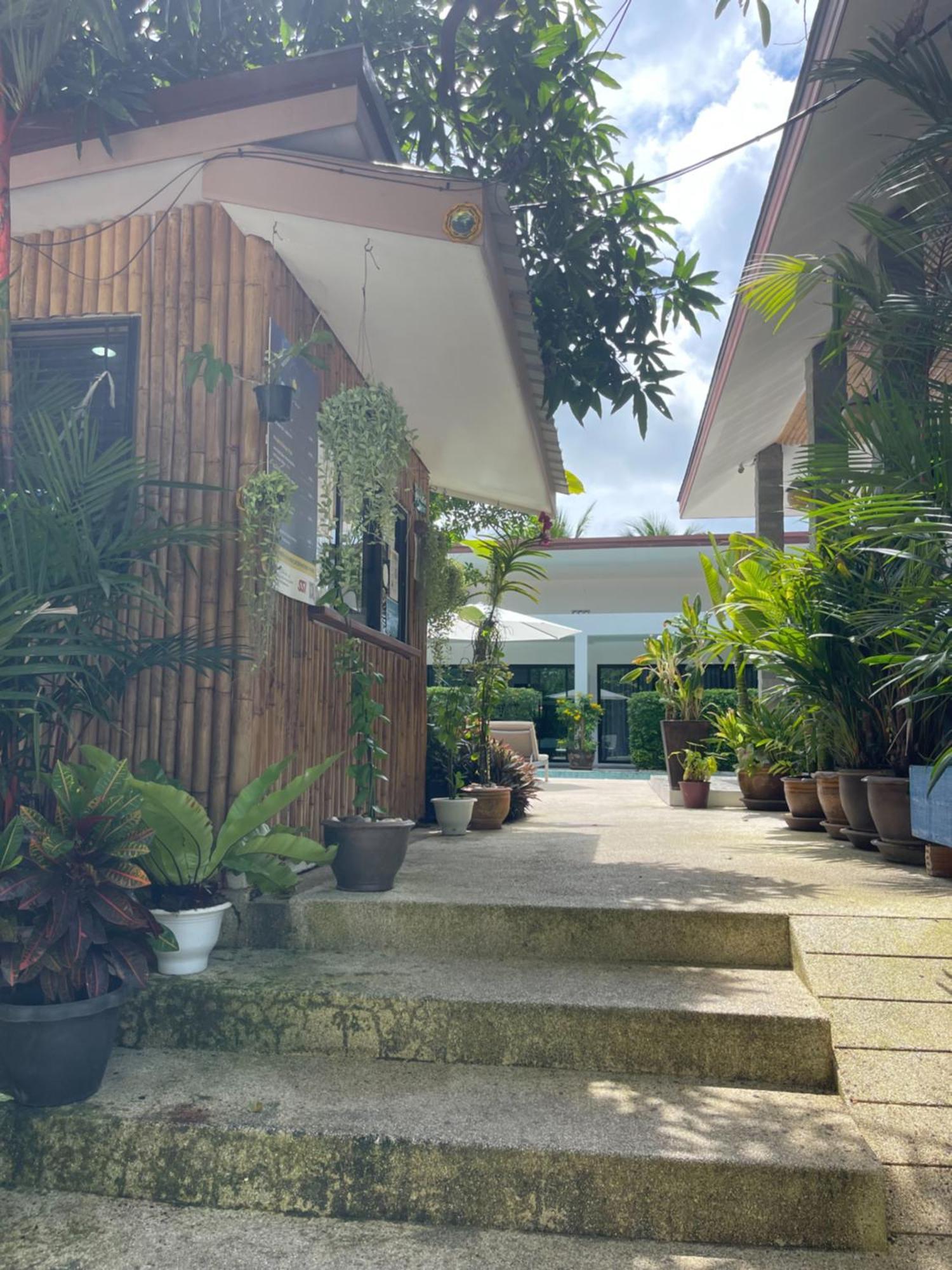 Lotus Bleu & Restaurant Tempat peranginan 3*